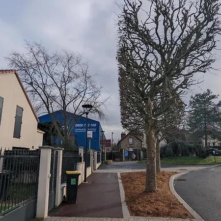 Perle Urbaine : Jardin Spacieux!